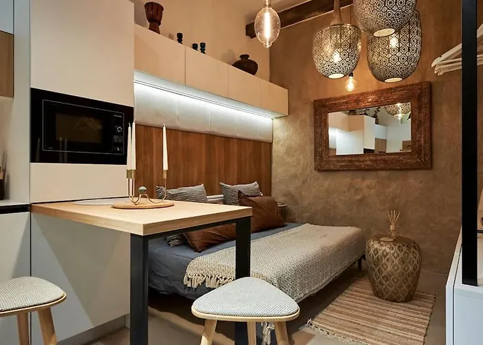 In The Center Of Next To The Lägenhet Burgas