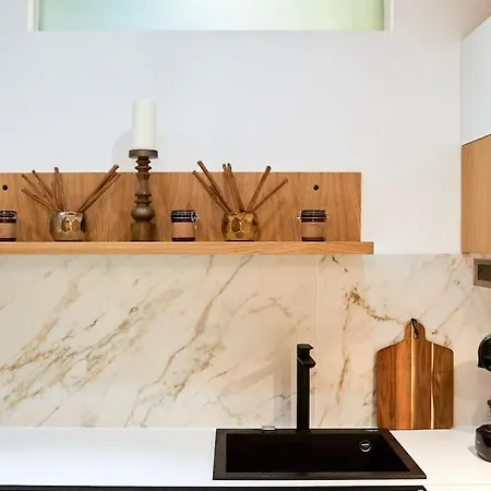 Appartement In The Center Of Next To The *